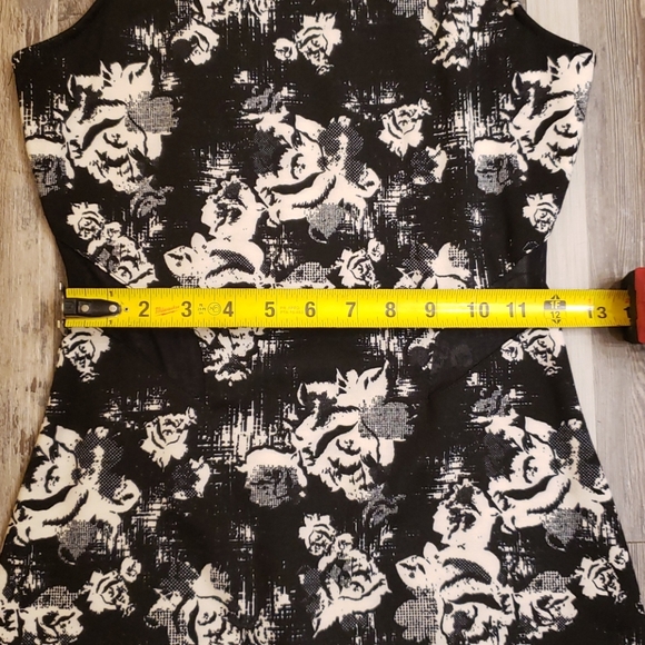 Material Girl - Picture 9 of 10